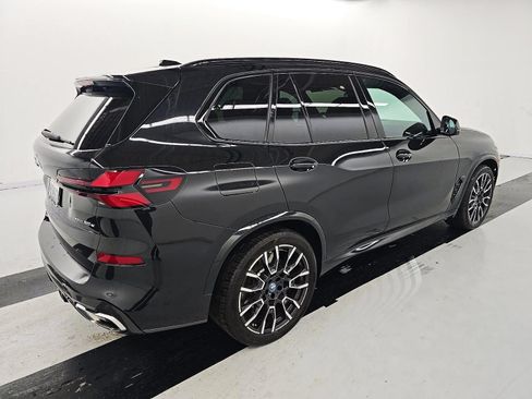 Used 2025 BMW X5 xDrive50e w/ M Sport Package AWD/4WD image 6
