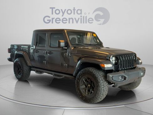 Used 2022 Jeep Gladiator Sport AWD/4WD image 8