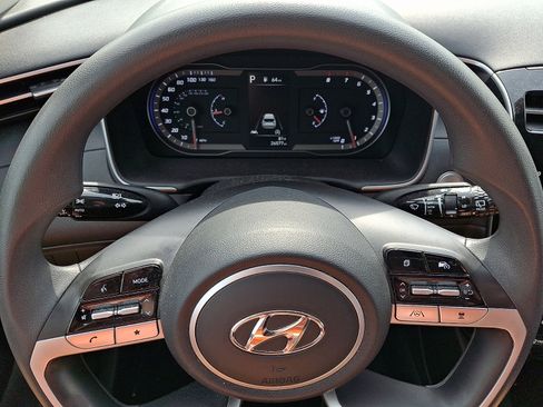 Used 2024 Hyundai Tucson SEL image 17