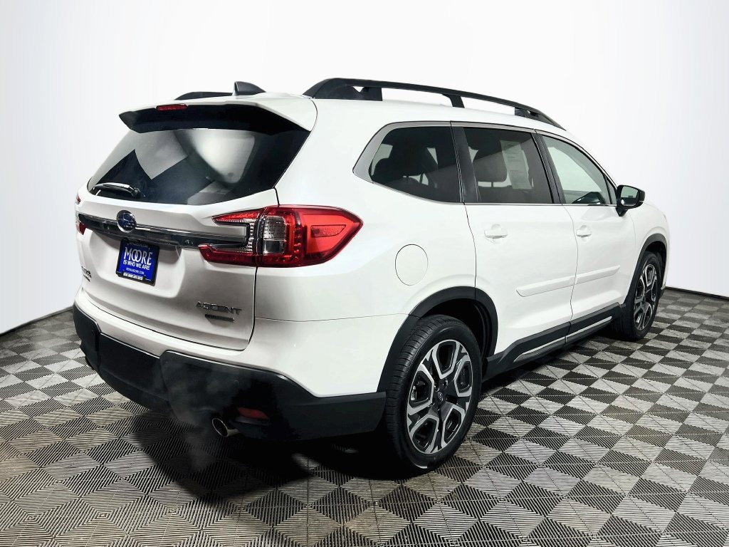 Used 2024 Subaru Ascent Limited w/ Technology Package AWD/4WD image 7