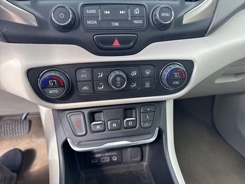 Used 2018 GMC Terrain Denali w/ Advanced Safety Package image 18