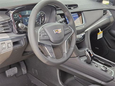 New 2026 Cadillac XT5 Luxury w/ LPO, Floor Liner Package FWD image 9