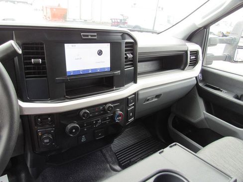 Used 2025 Ford F600 4x4 Regular Cab Super Duty w/ XL Chrome Package image 34