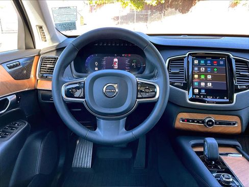 Used 2023 Volvo XC90 T8 Plus w/ Protection Package image 7