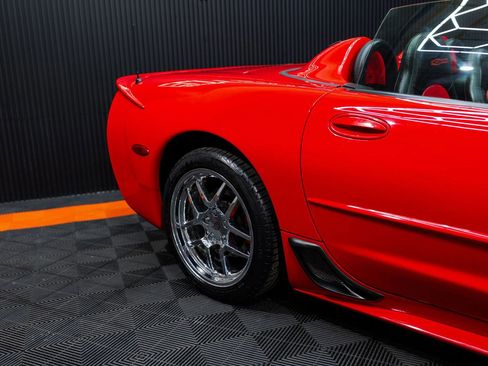 Used 2002 Chevrolet Corvette Z06 image 5