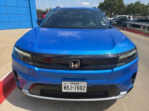 Used 2024 Honda Prologue Touring image 2