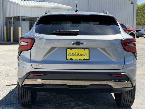 Used 2024 Chevrolet Trax ACTIV w/ Driver Confidence Package image 6