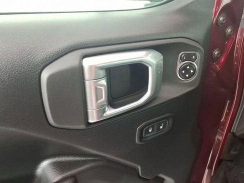 Used 2021 Jeep Gladiator Mojave w/ LED Lighting Group AWD/4WD image 17