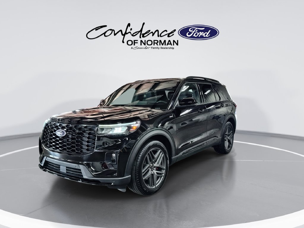 Certified 2026 Ford Explorer ST-Line w/ ST-Line Street Pack RWD image 3