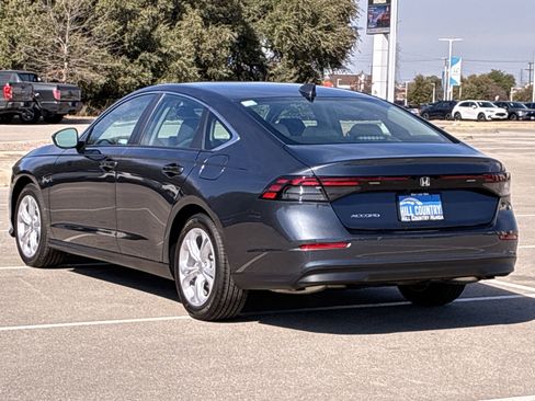 Certified 2025 Honda Accord LX image 4