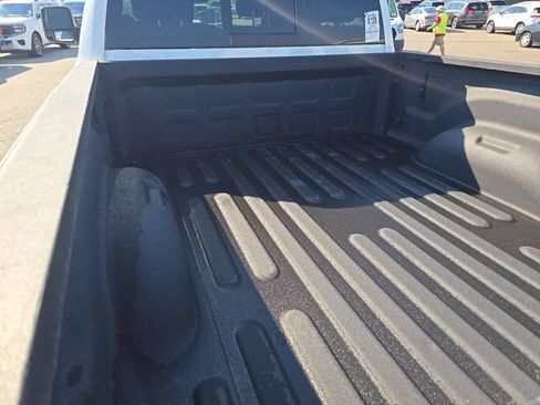 Used 2026 RAM 2500 Laramie AWD/4WD image 14