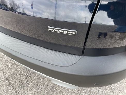 Used 2021 Ford Escape SE w/ Cold Weather Package image 10