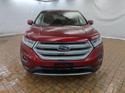 Used 2017 Ford Edge Titanium image 2