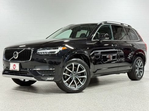 Used 2018 Volvo XC90 T5 Momentum w/ Convenience Package image 2