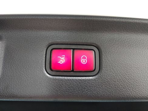 Used 2025 Mercedes-Benz S 63 AMG S image 33