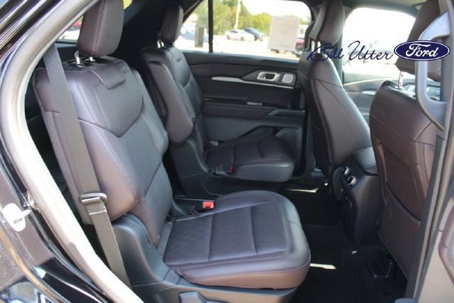 New 2027 Ford Explorer Platinum RWD image 9