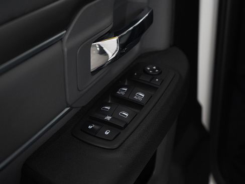 Used 2023 RAM 1500 Classic SLT w/ Trailer & Traction Group image 18