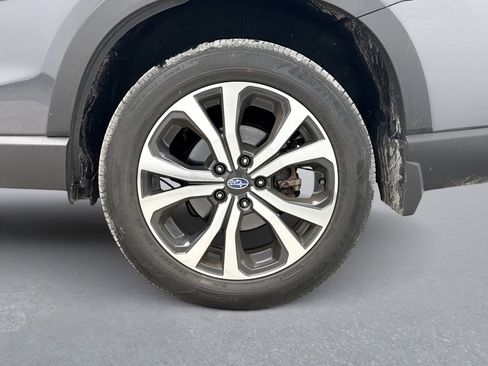 Used 2023 Subaru Forester Limited image 28
