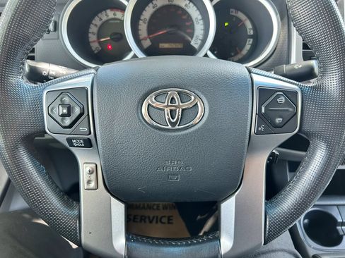 Used 2014 Toyota Tacoma PreRunner w/ TRD Sport Package RWD image 15