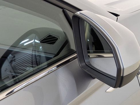 Used 2024 Volkswagen Taos SE image 22