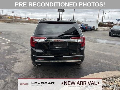 Used 2023 GMC Acadia Denali AWD/4WD image 4