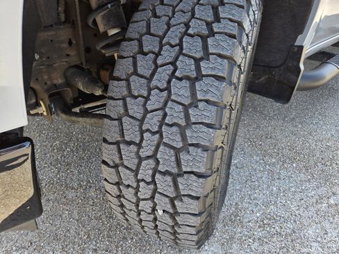 Used 2024 Chevrolet Silverado 1500 Custom Trail Boss image 10