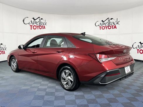 Used 2024 Hyundai Elantra SE image 6
