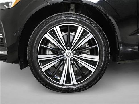 Used 2022 Volvo XC60 T8 Inscription w/ Advanced Package AWD/4WD image 25