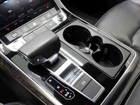 Used 2019 Audi Q8 Premium w/ Convenience Package image 63