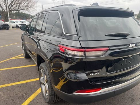 New 2026 Jeep Grand Cherokee Limited AWD/4WD image 2