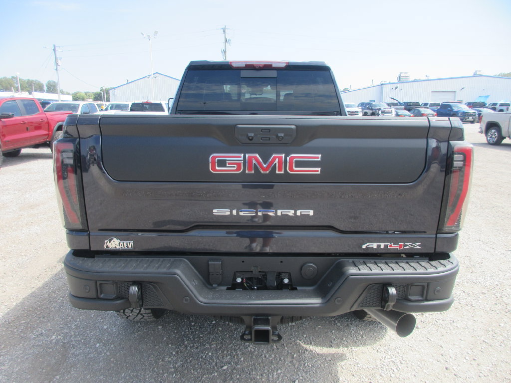 New 2026 GMC Sierra 2500 AT4X w/ AT4X AEV Edition AWD/4WD image 5