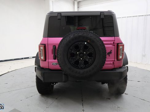 Used 2023 Ford Bronco Wildtrak image 6