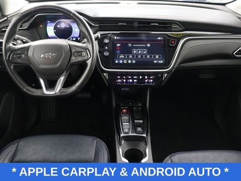 Used 2023 Chevrolet Bolt EUV LT w/ Convenience Package image 2