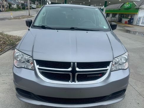 Used 2016 Dodge Grand Caravan SE w/ Quick Order Package 29E SE FWD image 7