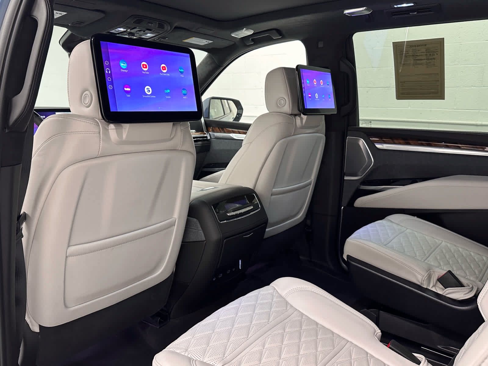 Used 2026 Cadillac Escalade Platinum Sport AWD/4WD image 14