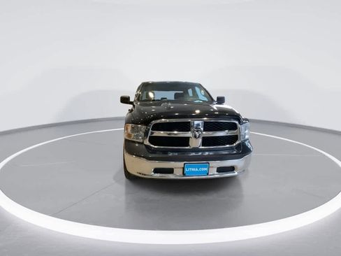 Used 2017 RAM 1500 Classic SLT image 3