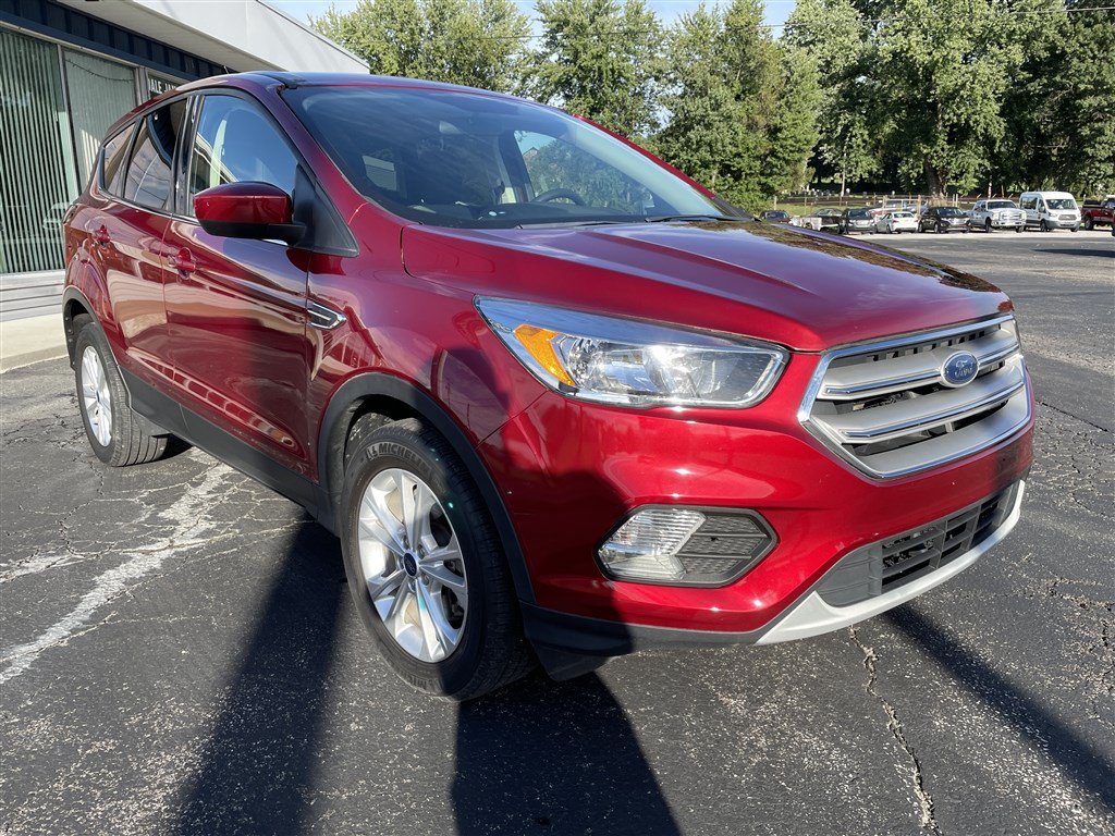 Used 2019 Ford Escape SE AWD/4WD image 2