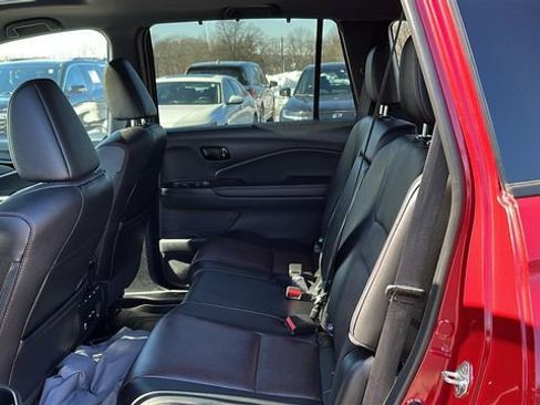 Used 2025 Honda Passport Black Edition image 22