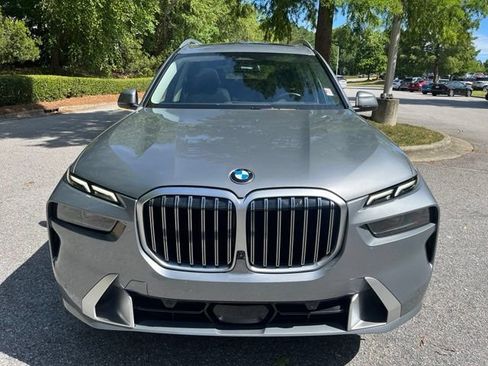 Used 2025 BMW X7 xDrive40i AWD/4WD image 3