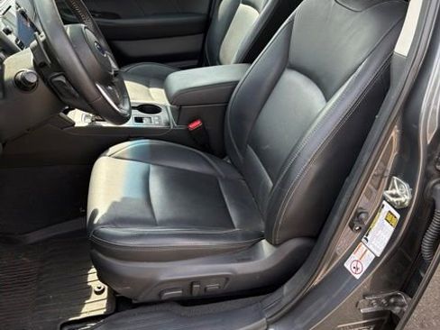 Used 2018 Subaru Outback 2.5i Limited AWD/4WD image 5