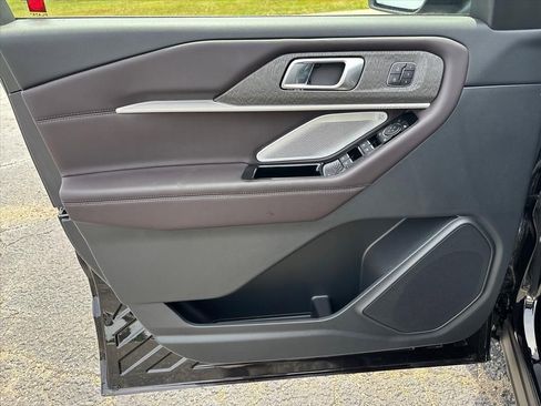 New 2026 Ford Explorer Platinum RWD image 26