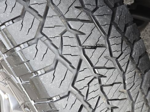 Used 2021 Ford Ranger XLT w/ Equipment Group 301A Mid image 4