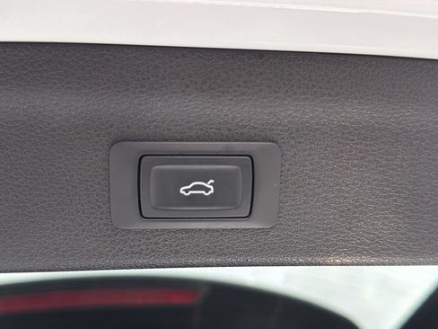 Used 2022 Audi Q3 2.0T Premium Plus AWD/4WD image 19