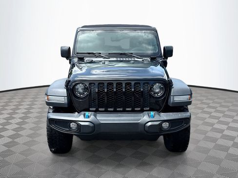 Used 2023 Jeep Wrangler Unlimited w/ Sun & Screen Package AWD/4WD image 2