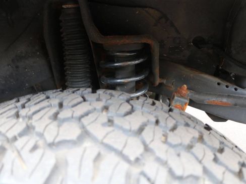 Used 2006 Jeep Wrangler X w/ Tire & Wheel Group (Ecco) AWD/4WD image 68