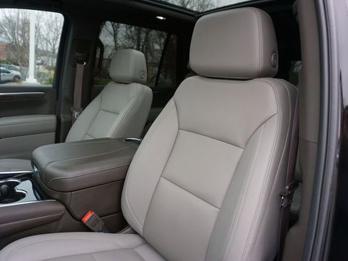 Used 2025 Chevrolet Tahoe Z71 w/ Z71 Off-Road Package image 11