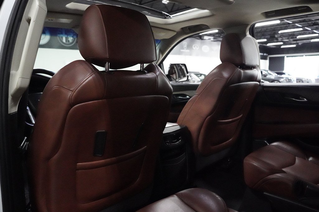 Used 2018 Cadillac Escalade ESV Premium Luxury AWD/4WD image 21