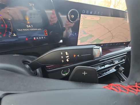 New 2026 Chevrolet Traverse RS image 16