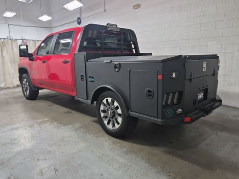 Used 2024 Chevrolet Silverado 2500 Custom w/ Custom Value Package AWD/4WD image 9