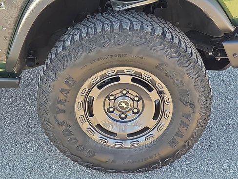 Certified 2023 Ford Bronco Everglades image 7